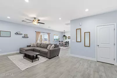 25123 W Peakview Road, Wittmann, AZ 85361 - Photo 4