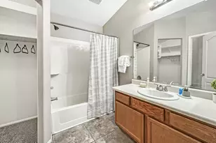 40167 W Thornberry Ln, Maricopa, AZ 85138 - Photo 14