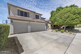 20996 N 82nd Ln, Peoria, AZ 85382 - Photo 2