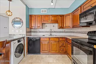 7751 E Glenrosa Ave, Scottsdale, AZ 85251 - Photo 6