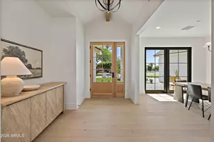4248 E Patricia Jane Dr, Phoenix, AZ 85018 - Photo 4