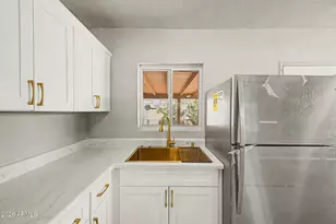 3107 N 25th Dr, Phoenix, AZ 85017 - Photo 12