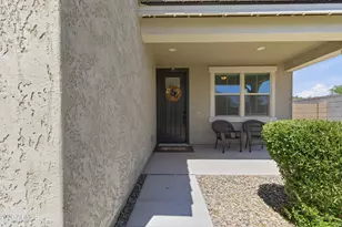 13306 W Dale Ln, Peoria, AZ 85383 - Photo 4