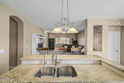 945 W Empress Tree Avenue, San Tan Valley, AZ 85140 - Photo 14