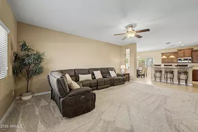 945 W Empress Tree Avenue, San Tan Valley, AZ 85140 - Photo 6