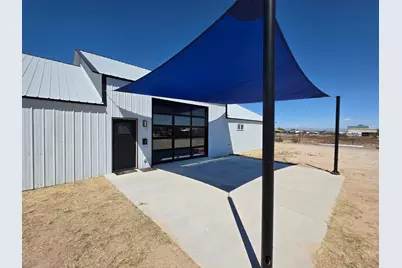 2061 W Daniel Road #2, San Tan Valley, AZ 85144 - Photo 1
