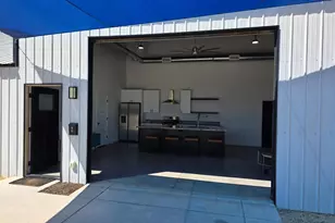 2061 W Daniel Rd, San Tan Valley, AZ 85144 - Photo 2