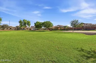 2471 E Penedes Dr, Gilbert, AZ 85298 - Photo 76