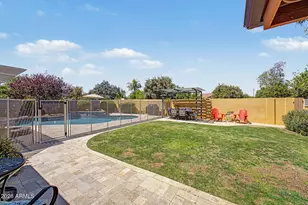 11822 N 38th Pl, Phoenix, AZ 85028 - Photo 32