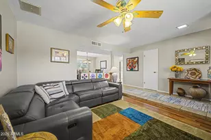 11822 N 38th Pl, Phoenix, AZ 85028 - Photo 8