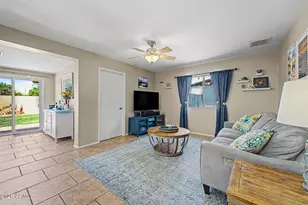 11822 N 38th Pl, Phoenix, AZ 85028 - Photo 12