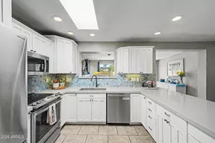 11822 N 38th Pl, Phoenix, AZ 85028 - Photo 18