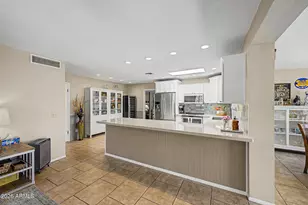11822 N 38th Pl, Phoenix, AZ 85028 - Photo 18