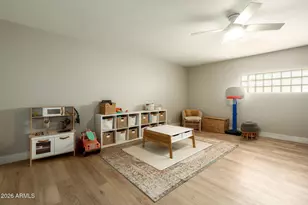 547 W Orangewood Ave, Phoenix, AZ 85021 - Photo 10