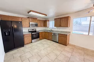 8107 W Meadowbrook Ave, Phoenix, AZ 85033 - Photo 2