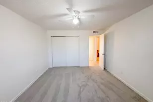 8107 W Meadowbrook Ave, Phoenix, AZ 85033 - Photo 22