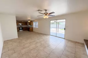 8107 W Meadowbrook Ave, Phoenix, AZ 85033 - Photo 12