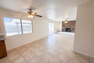 8107 W Meadowbrook Ave, Phoenix, AZ 85033 - Photo 10