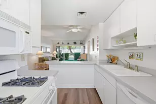6125 E Indian School Rd, Scottsdale, AZ 85251 - Photo 16