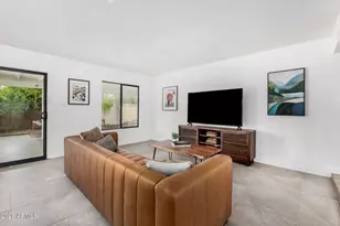 102 W Echo Ln, Phoenix, AZ 85021 - Photo 12