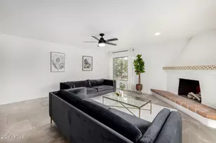 102 W Echo Ln, Phoenix, AZ 85021 - Photo 8