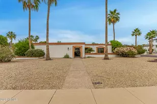 102 W Echo Ln, Phoenix, AZ 85021 - Photo 2