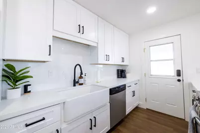 216 E Washington Avenue, Gilbert, AZ 85234 - Photo 8