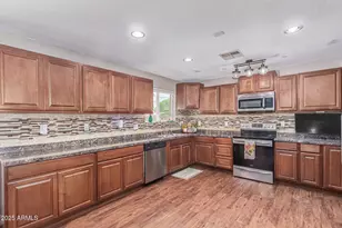 6821 West Campbell Ave, Phoenix, AZ 85033 - Photo 10
