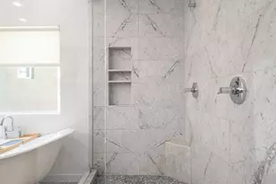 4738 N 24th Pl, Phoenix, AZ 85016 - Photo 16