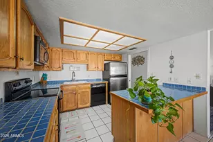 8301 N 21st Dr, Phoenix, AZ 85021 - Photo 14