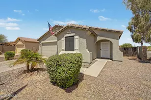 196 E Gold Dust Way, San Tan Valley, AZ 85143 - Photo 4