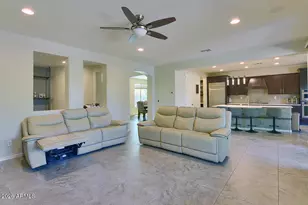 21602 N 36th St, Phoenix, AZ 85050 - Photo 4
