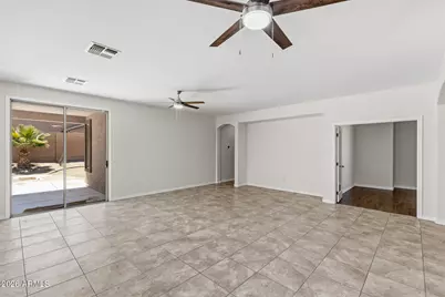 2319 W Beverly Road, Phoenix, AZ 85041 - Photo 10