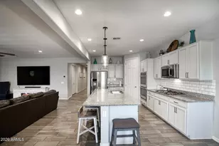 16094 W Desert Hills Dr, Surprise, AZ 85379 - Photo 6