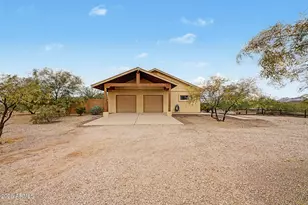 45812 W J-1 Ranch Rd, Wickenburg, AZ 85390 - Photo 48