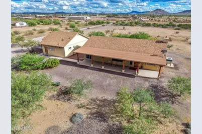 45812 W J-1 Ranch Road, Wickenburg, AZ 85390 - Photo 32