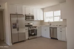 3739 W Columbine Dr, Phoenix, AZ 85029 - Photo 2