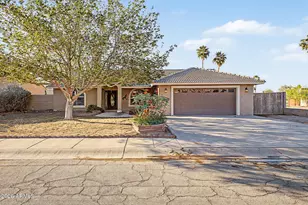 10048 W San Lazaro Dr, Arizona City, AZ 85123 - Photo 12