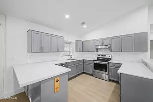 10048 W San Lazaro Dr, Arizona City, AZ 85123 - Photo 6