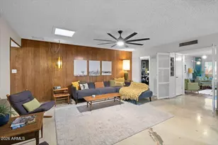 2460 E Claire Dr, Phoenix, AZ 85032 - Photo 8