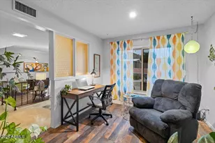 2460 E Claire Dr, Phoenix, AZ 85032 - Photo 4