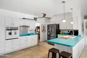 2460 E Claire Dr, Phoenix, AZ 85032 - Photo 6