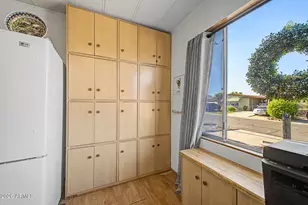 2535 E Oraibi Dr, Phoenix, AZ 85050 - Photo 8