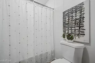 2535 E Oraibi Dr, Phoenix, AZ 85050 - Photo 12