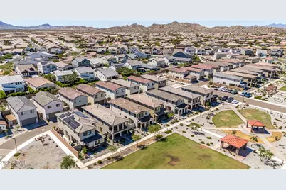 15601 S 181st Drive, Goodyear, AZ 85338 - Photo 46