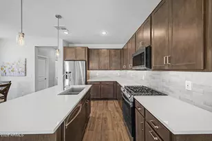 15601 S 181st Dr, Goodyear, AZ 85338 - Photo 12