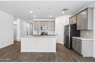 24075 W Huntington Drive, Buckeye, AZ 85326 - Photo 10