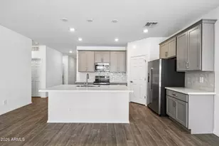 24075 W Huntington Dr, Buckeye, AZ 85326 - Photo 10