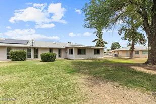10801 W Caron Dr, Sun City, AZ 85351 - Photo 26