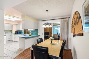 10801 W Caron Dr, Sun City, AZ 85351 - Photo 8